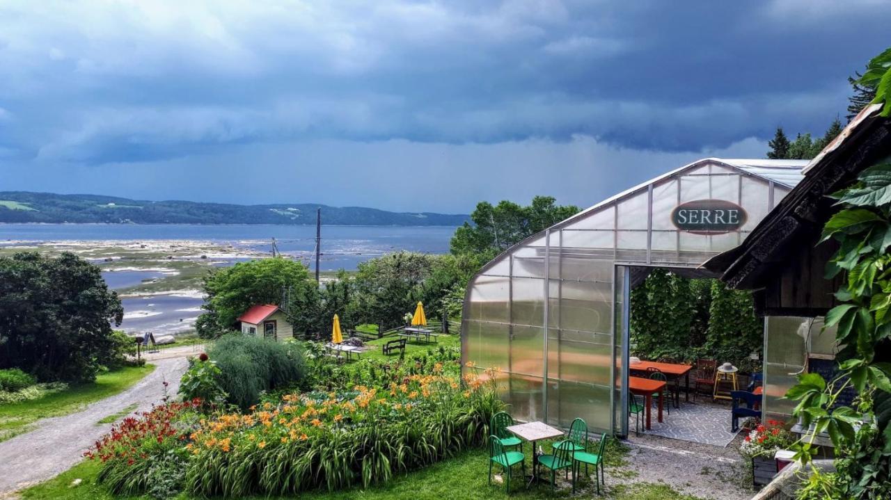 La Vieille Ferme ; l'Écogîte un loft campagnard Saint-Fulgence Extérieur photo